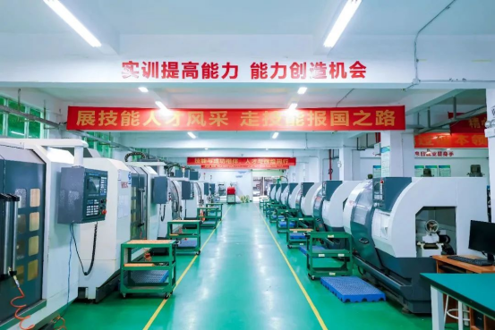 技行天下，智造未来 | 宝山技工学校先进制造系欢迎您！