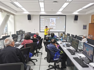 苏州市吴中区图书馆“爱老扶老玩转电脑和手机”老年读者公益培训活动（第15期）成功举办电脑培训